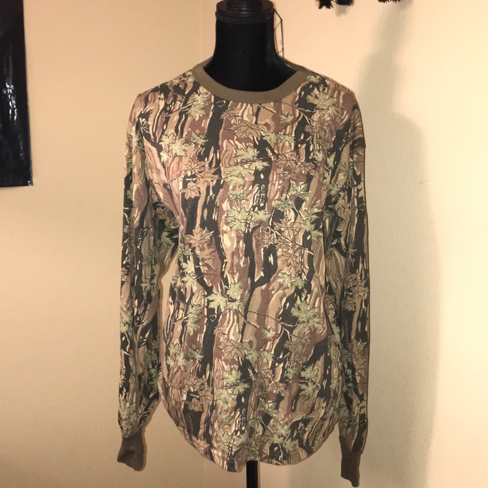 NWOT men’s camouflage long sleeve shirt